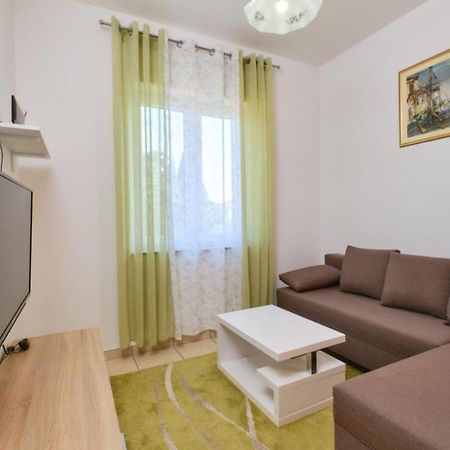 Apartments Blanka Нерезине Экстерьер фото