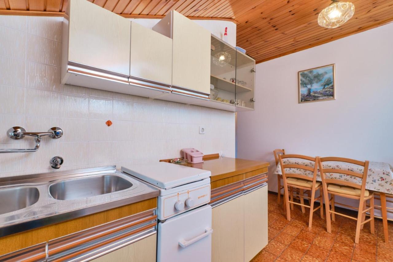 Apartments Blanka Нерезине Экстерьер фото