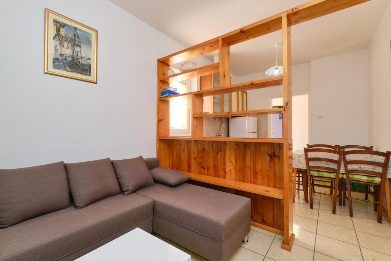 Apartments Blanka Нерезине Экстерьер фото