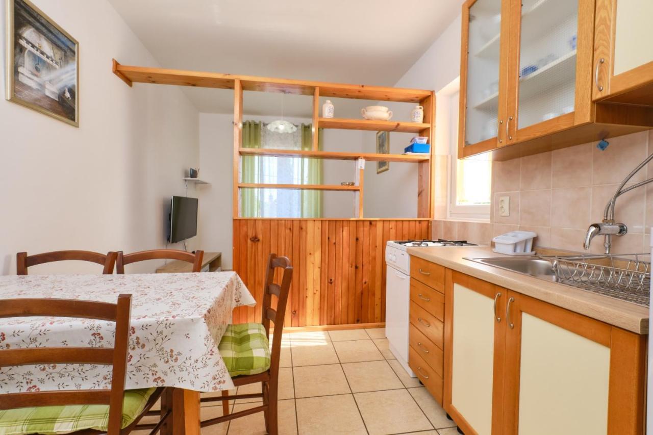 Apartments Blanka Нерезине Экстерьер фото