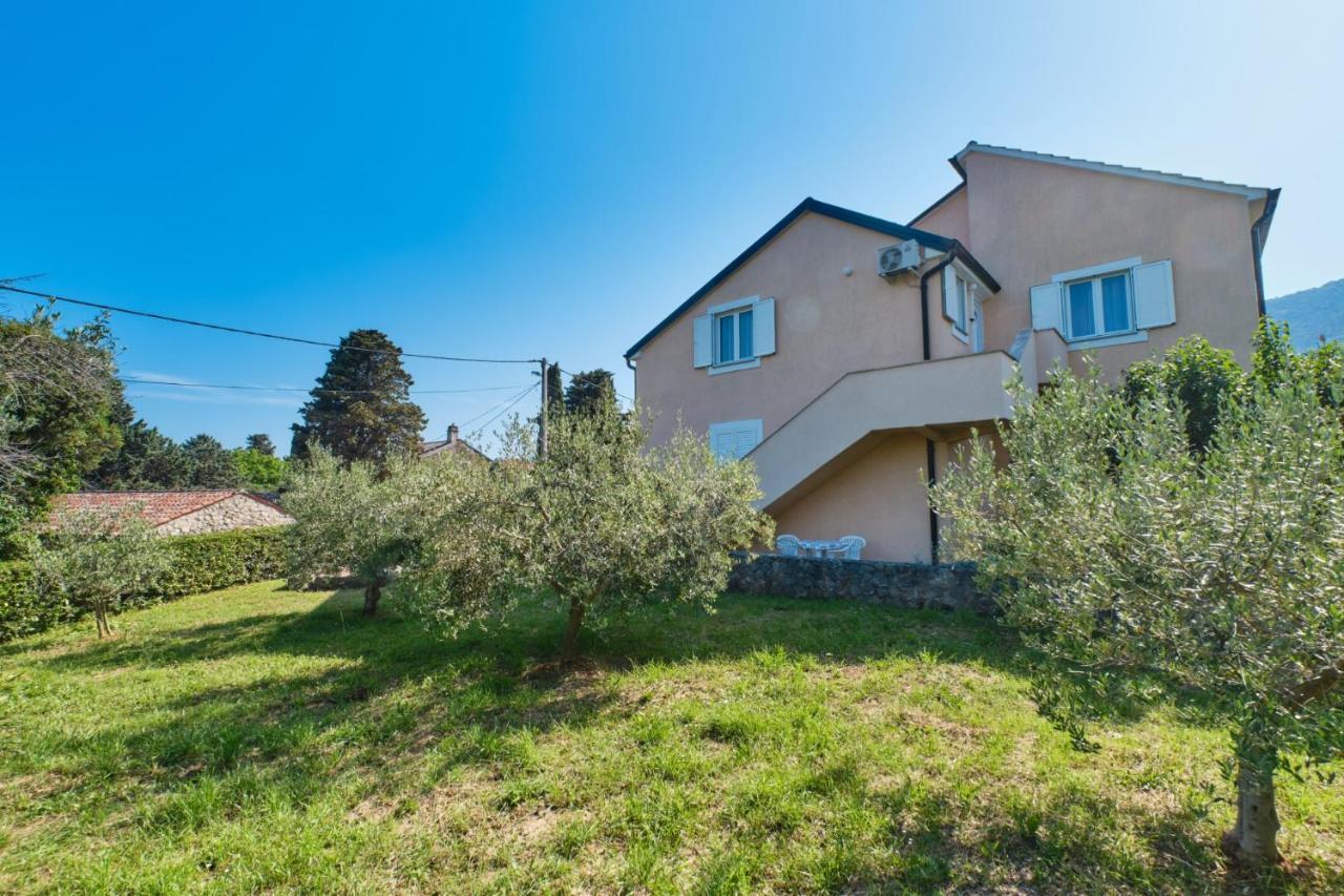 Apartments Blanka Нерезине Экстерьер фото