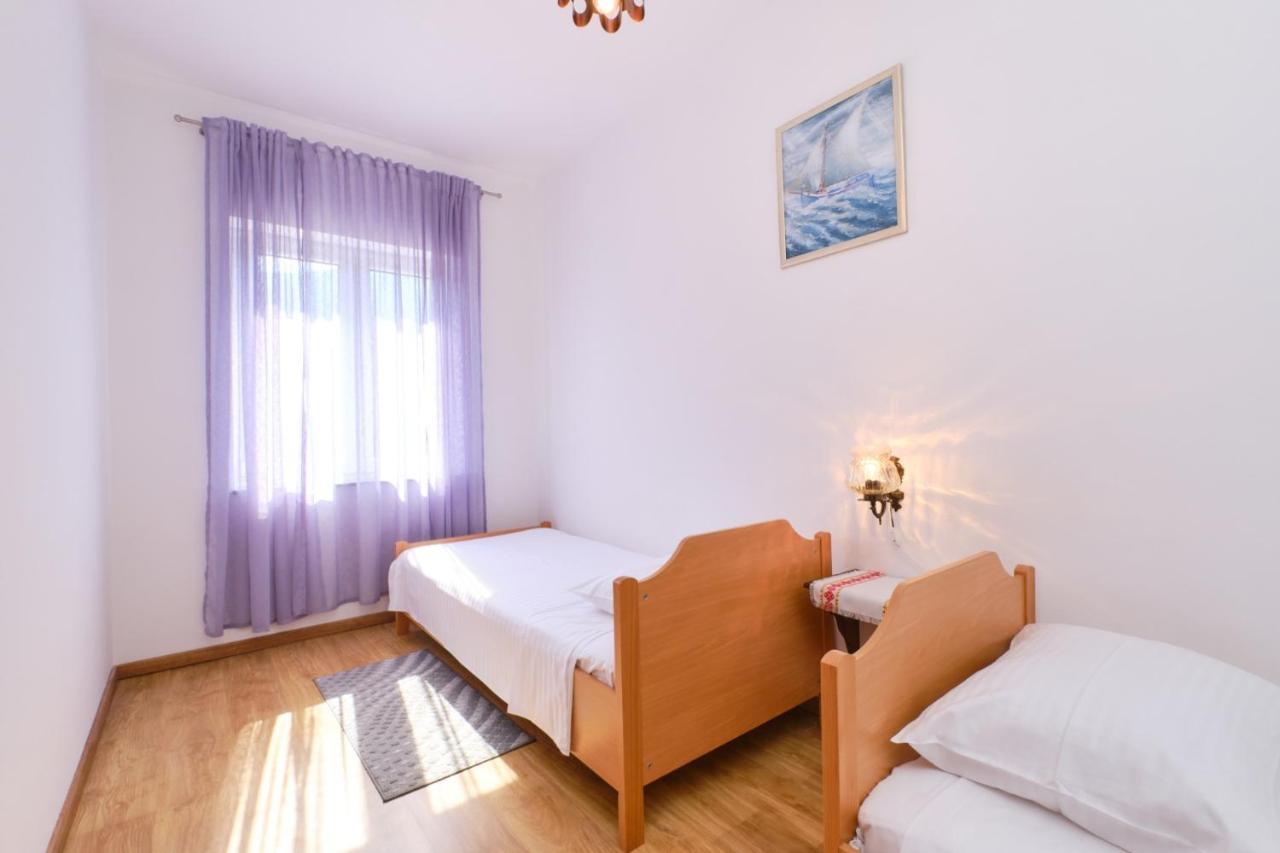 Apartments Blanka Нерезине Экстерьер фото